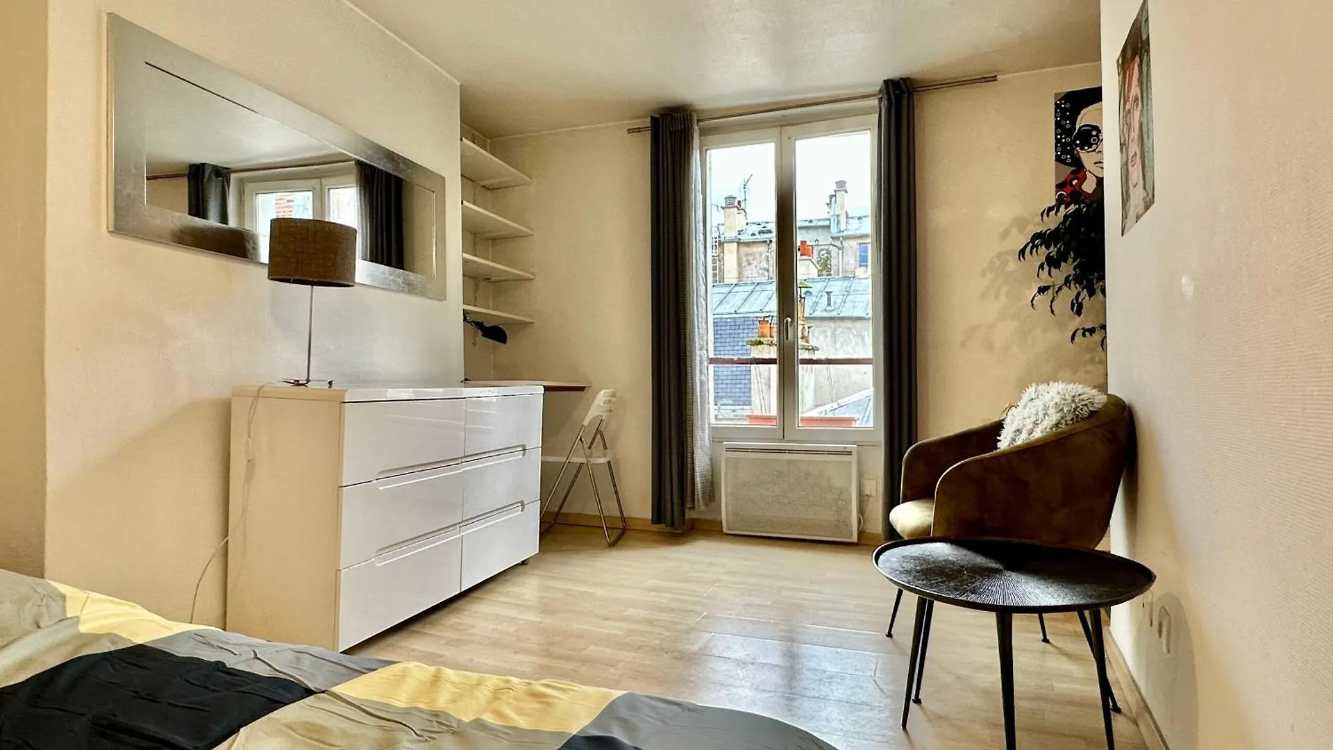 Marais Apartment Near Louvre Museum Ecouffes Paris