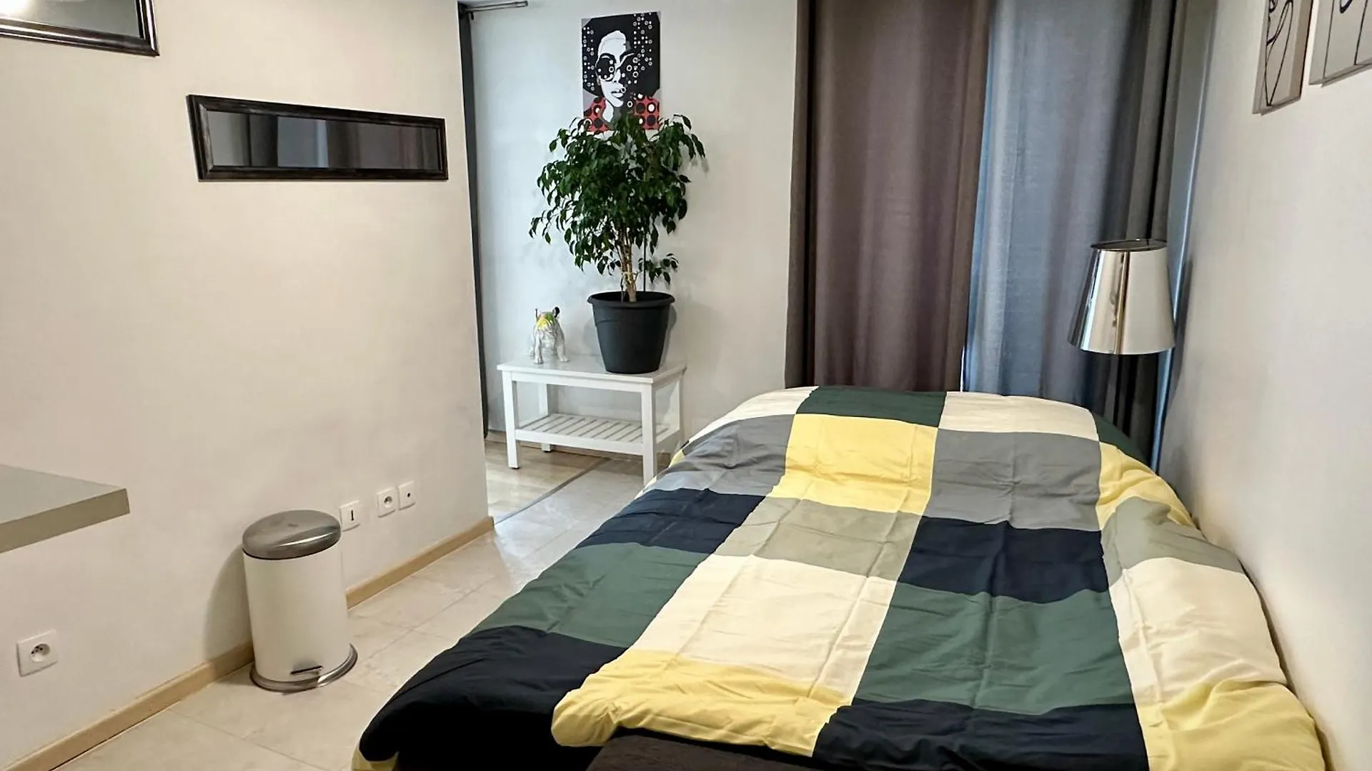 Marais Apartment Near Louvre Museum Ecouffes Paris France